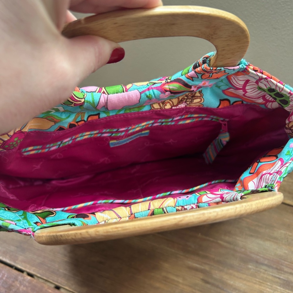 Vera Bradley Floral Print Handbag with Wooden Handle. Never Used! - Picture 5 of 9
